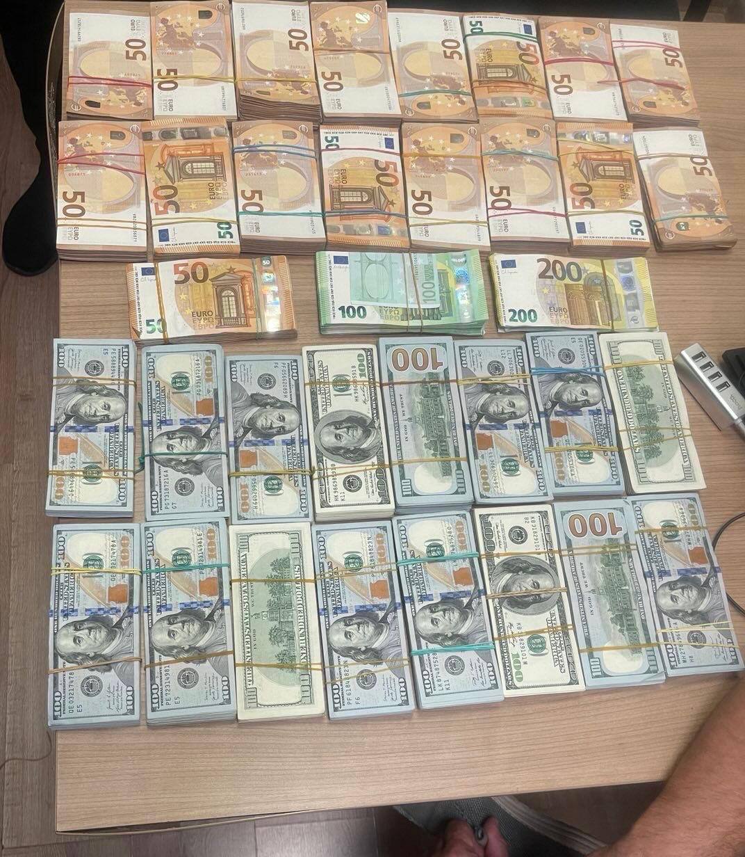 Зображення слайду